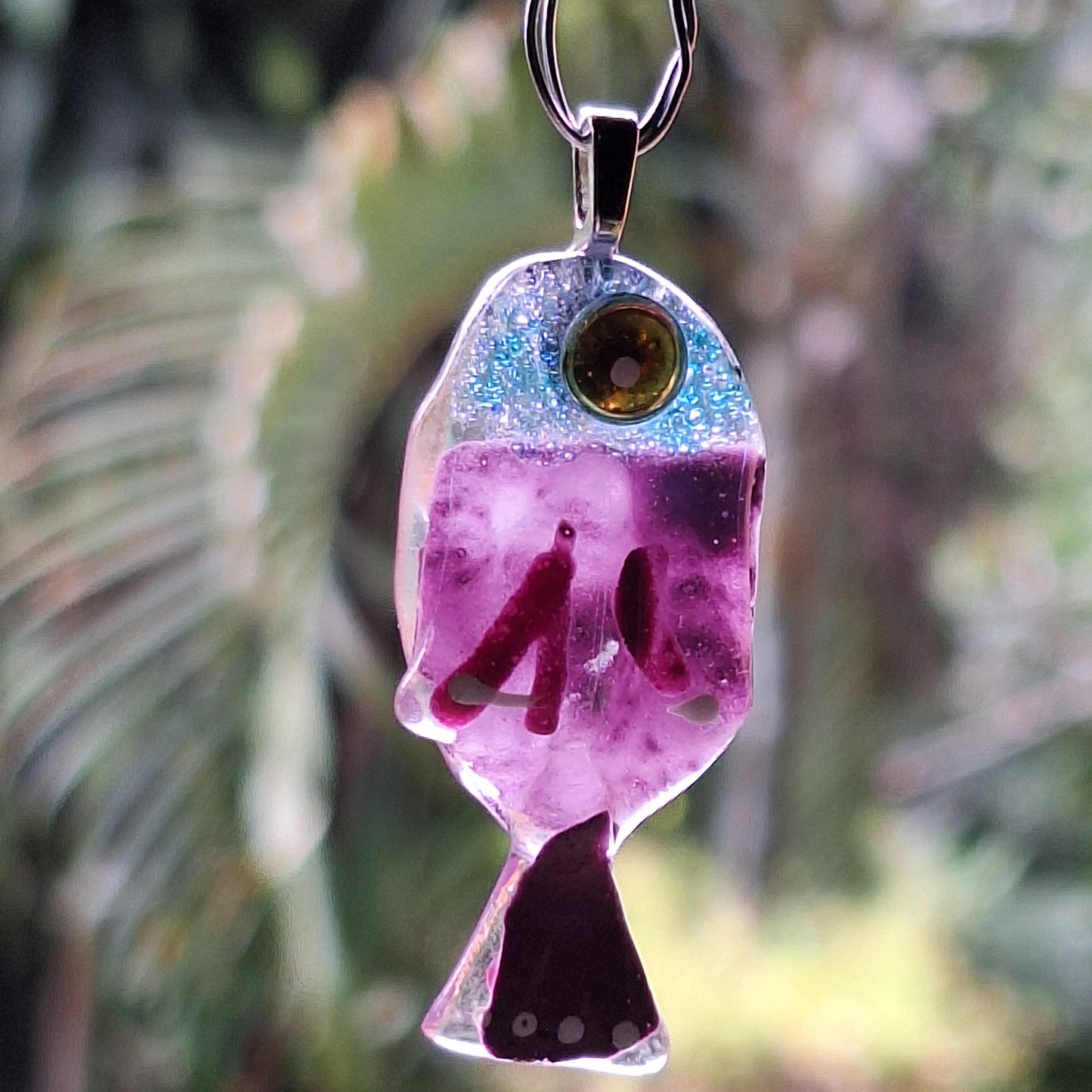 Dije pez morado