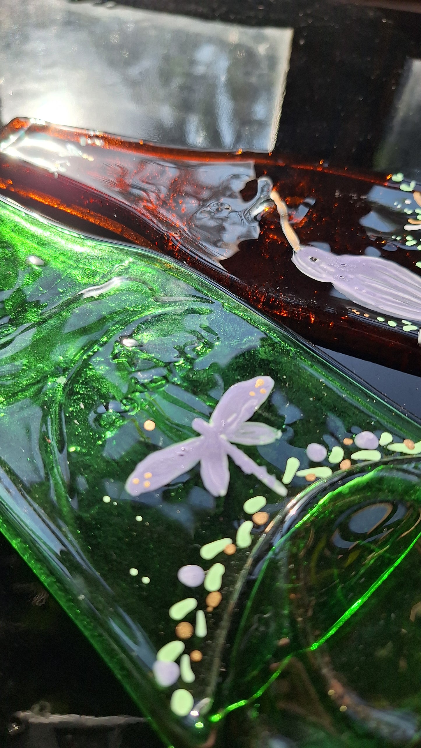 Platos de botellas aplanado