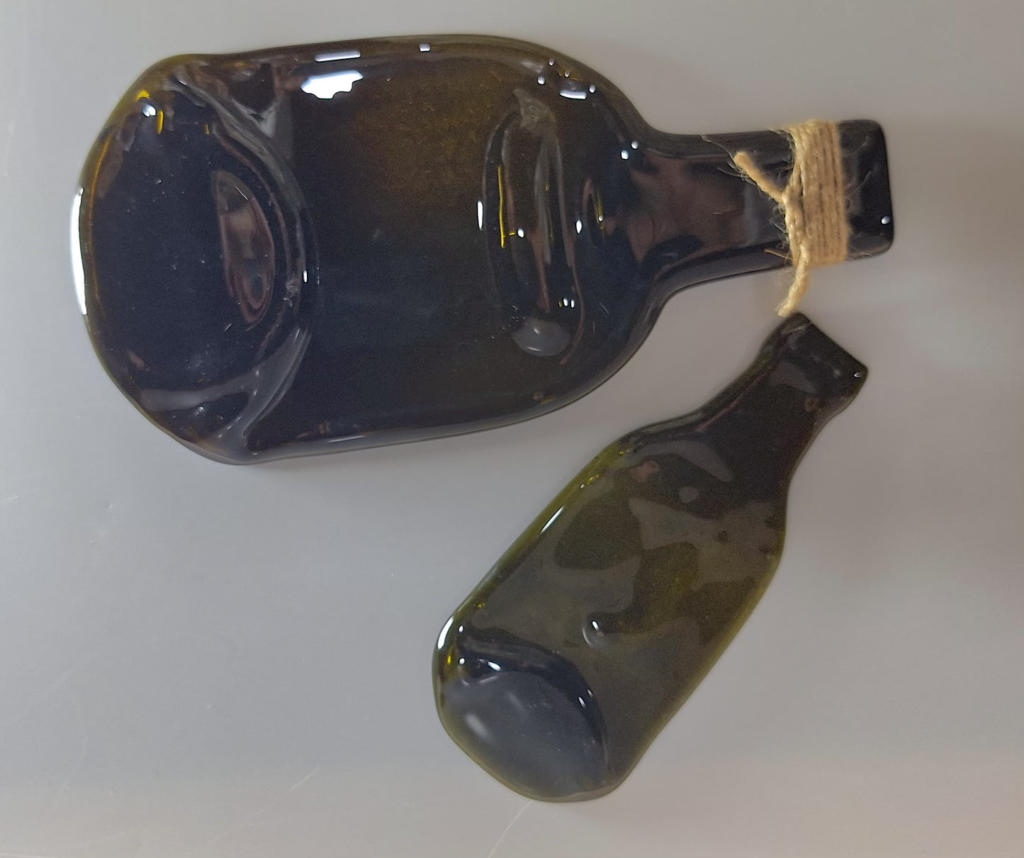 Platos reciclados de botellas